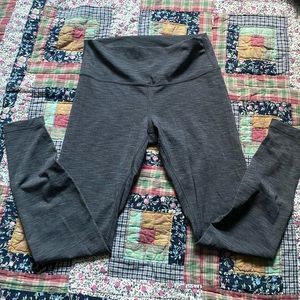Size 8 lululemon leggings (gray)